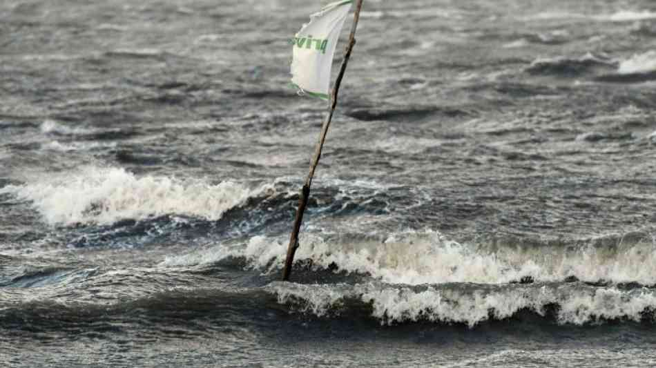 Herwart: Frachter vor Nordsee-Insel Langeoog auf Grund gelaufen