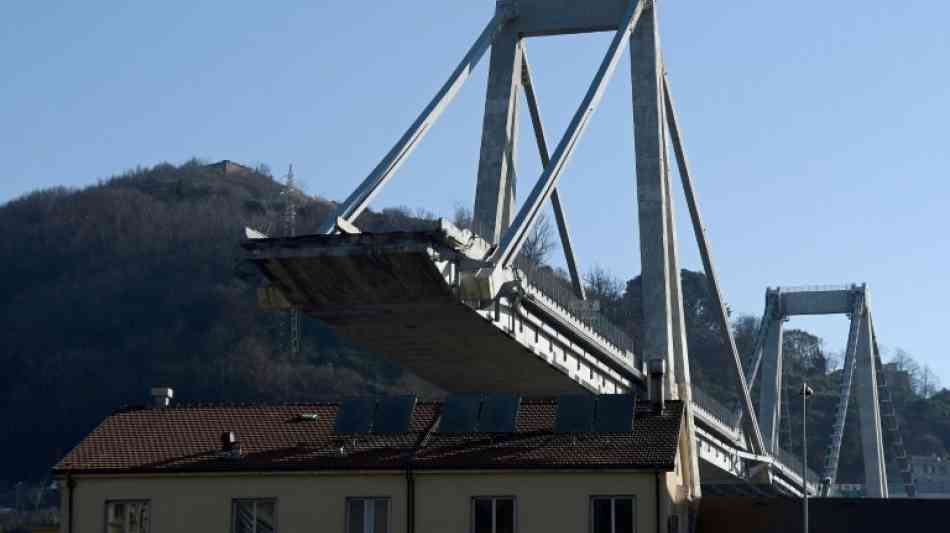 Bürgermeister verspricht neue Brücke in Genua bis Weihnachten 2019