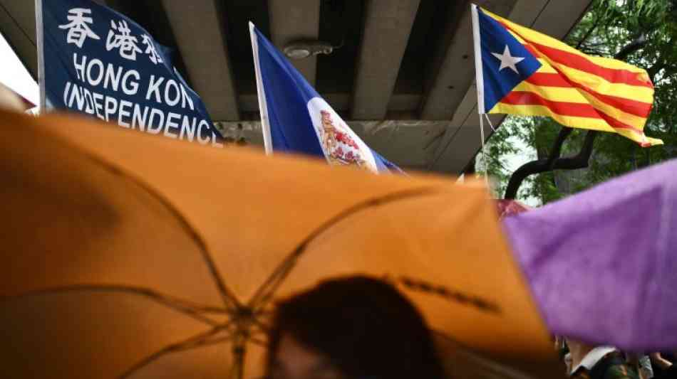 Hongkongs Demokratiebewegung protestiert am chinesischen Nationalfeiertag