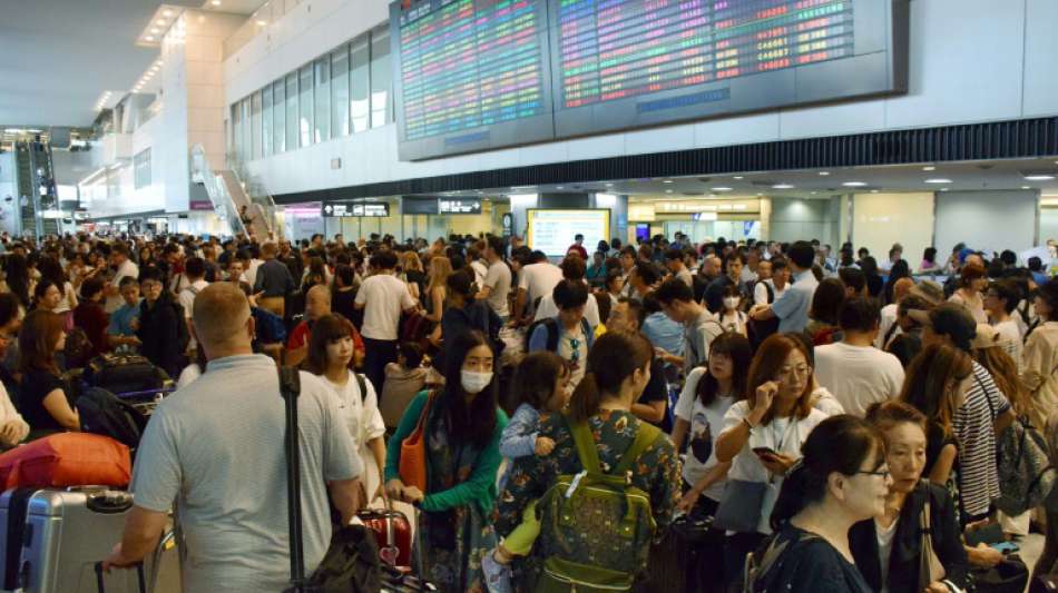 Fast 17.000 Passagiere wegen Taifuns am Flughafen in Tokio gestrandet