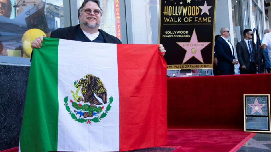 Star-Regisseur Guillermo del Toro mit Stern auf Hollywood Walk of Fame geehrt