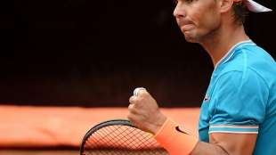 Nadal nimmt erfolgreich Revanche an Tsitsipas