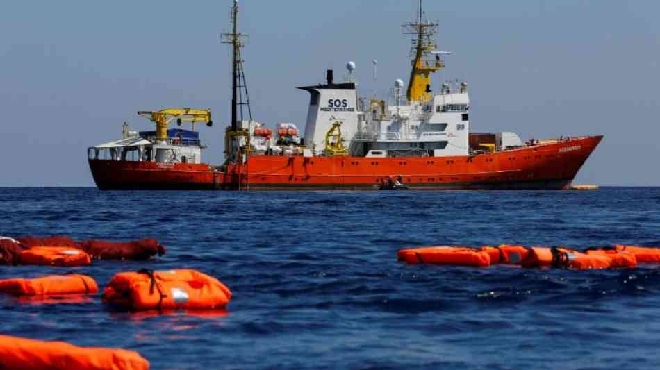 Italien fordert Beschlagnahmung von Flüchtlings-Rettungsschiff "Aquarius"