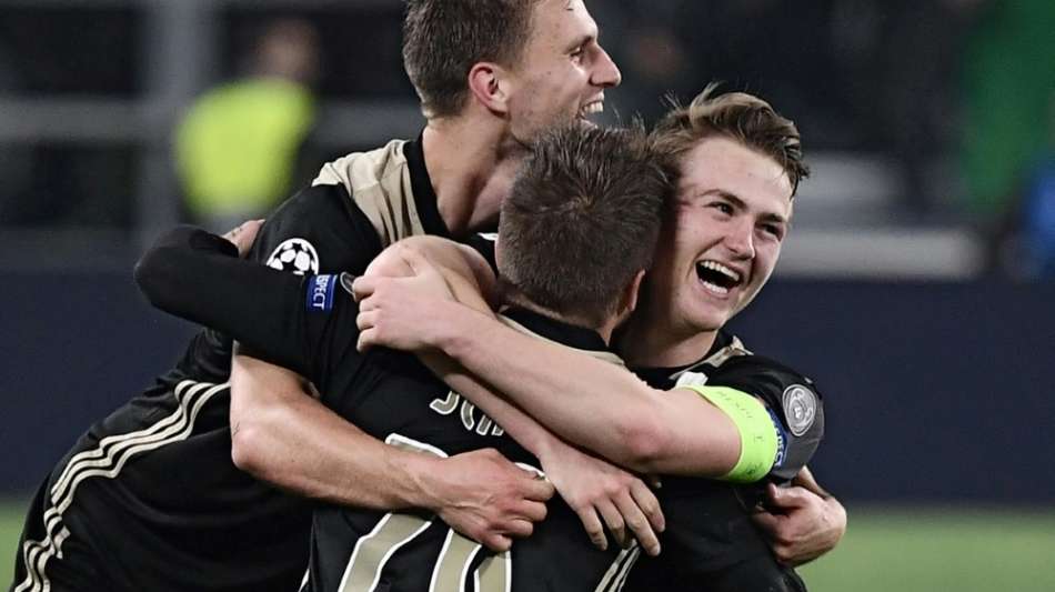 Ajax-Kapitän De Ligt überwältigt: "Es ist bizarr"