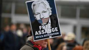 Bericht: Assange wurde während seiner Zeit in der Botschaft von Ecuador Vater