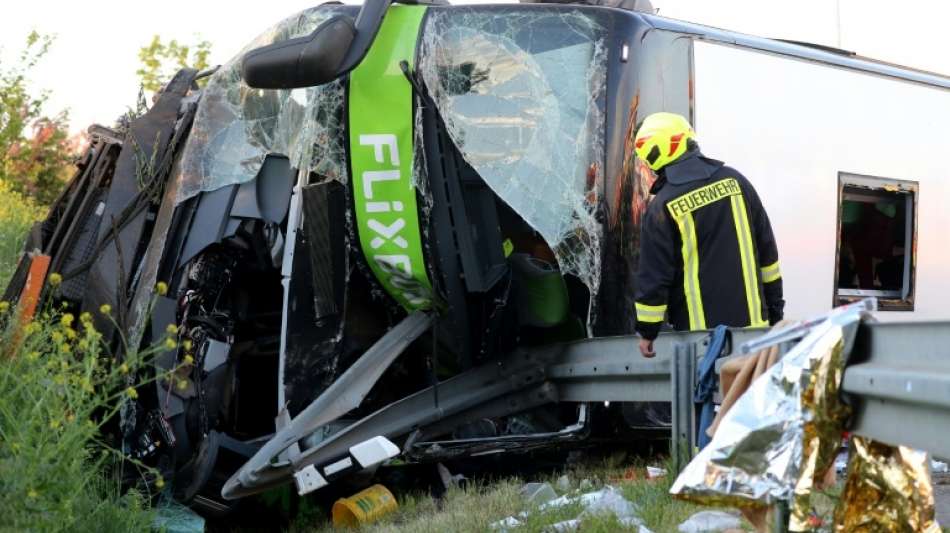 Nach Busunglück auf A9 ermittelt Staatsanwaltschaft wegen fahrlässiger Tötung