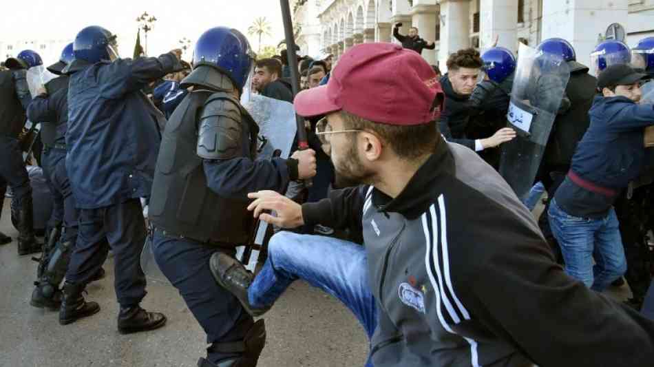 Zusammenstöße zwischen Demonstranten und Polizei in Algier