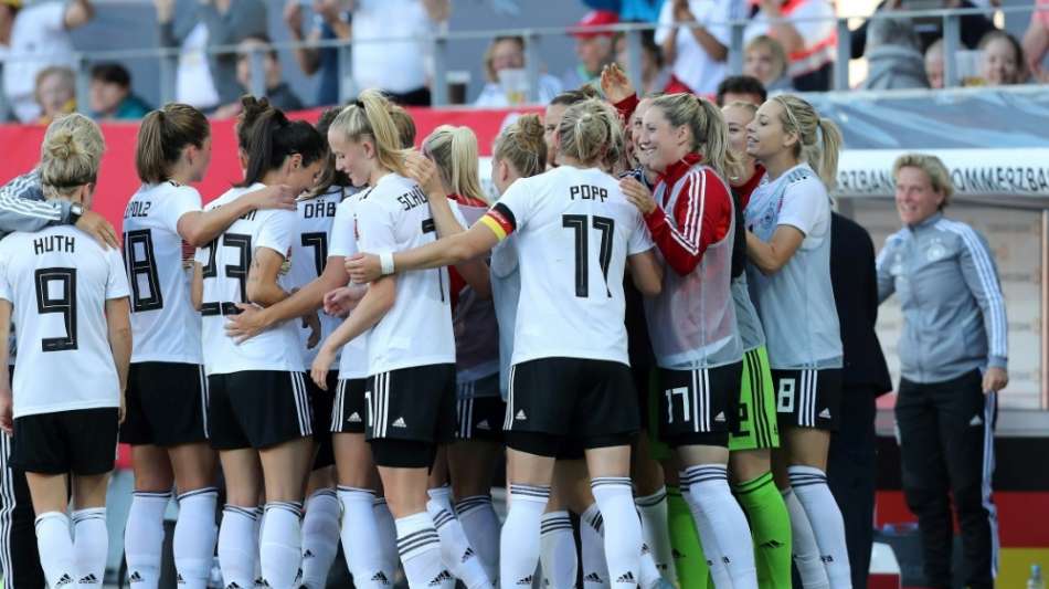 Spielerischer Sieg beim "Prolog": DFB-Frauen wecken WM-Hoffnungen