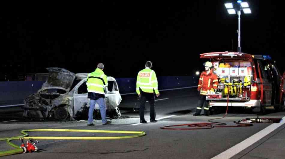 Zwei Tote bei schwerem Unfall auf der A5 nahe Karlsruhe