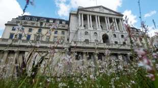 Bank of England hebt Wachstumsprognose für britische Wirtschaft an