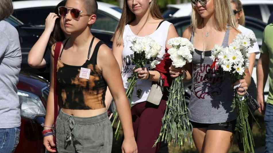 Florida: Zwei Wochen nach Massaker wieder Unterricht an Schule