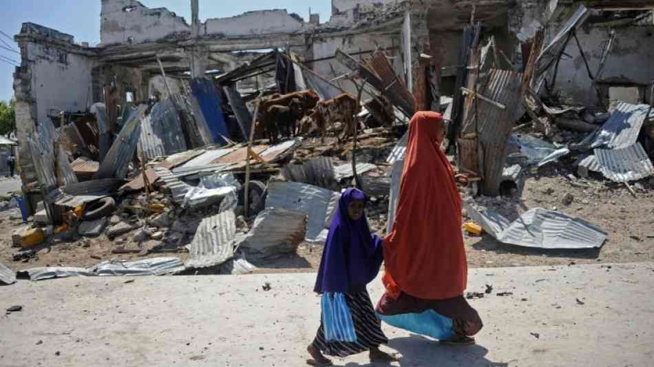 Mindestens 20 Tote bei hinterhältigem Doppelanschlag in Mogadischu