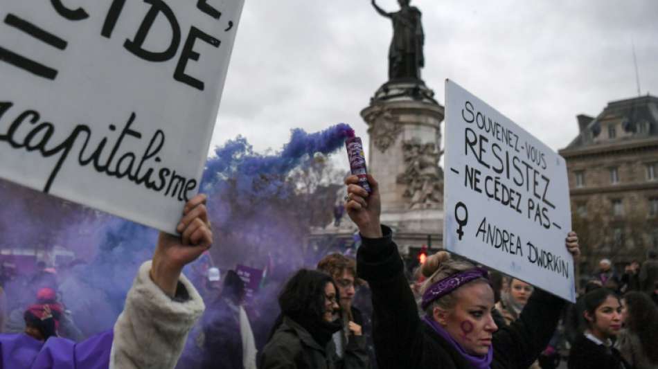 Zehntausende Franzosen demonstrieren gegen Gewalt an Frauen
