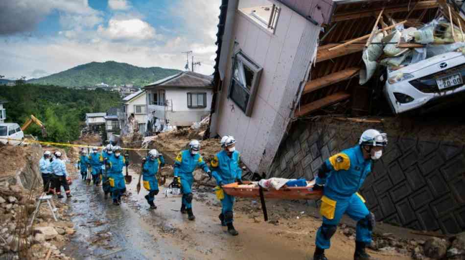 Zahl der Toten bei Unwettern in Japan steigt auf mindestens 100