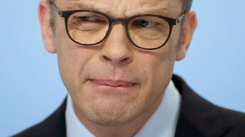 Deutsche-Bank-Chef kritisiert Schneider-Termin inmitten erster Entlassungen