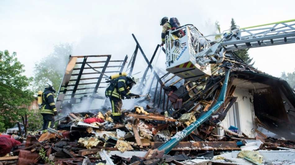 Ein Vermisster nach Explosion und Brand von Wohnhaus in Schleswig-Holstein 