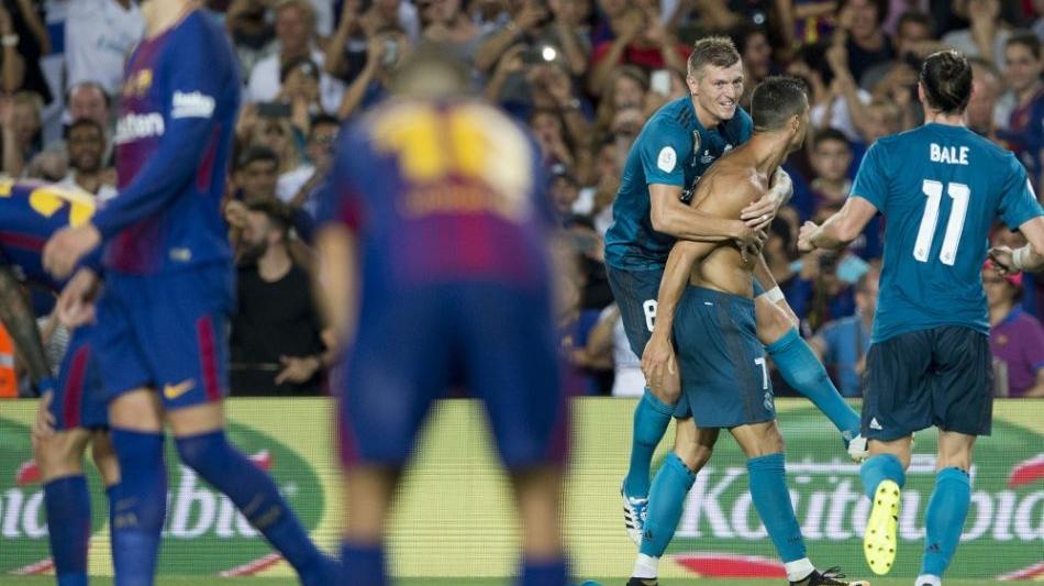 Ronaldo mit Tor und Gelb-Rot: Real Madrid gewinnt Supercup-Hinspiel gegen Barcelona