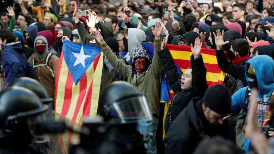 Über 60 Verletzte bei Protesten gegen spanische Zentralregierung in Barcelona