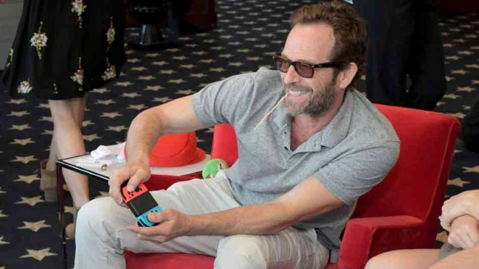 Berichte: Luke Perry erleidet schweren Schlaganfall