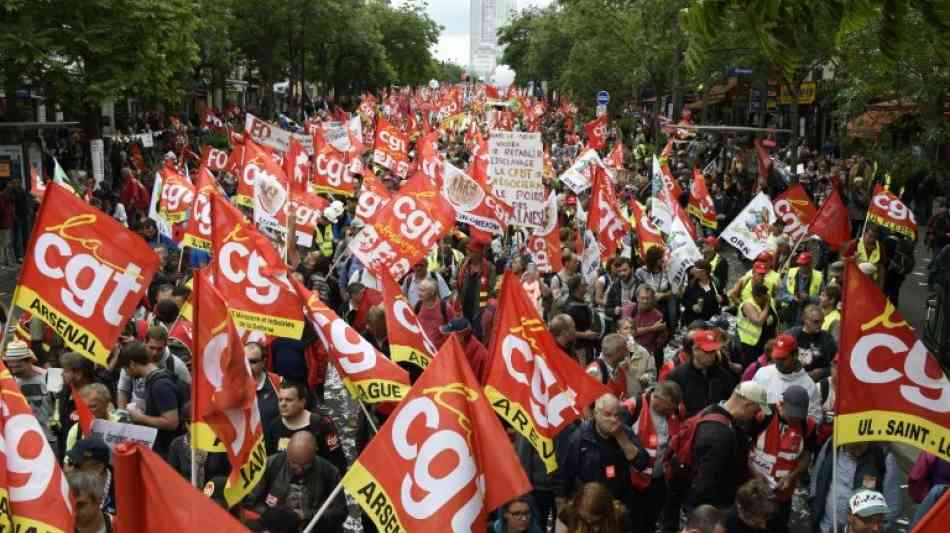 Streiks und Demonstrationen gegen Macrons Arbeitsmarktreform in Frankreich