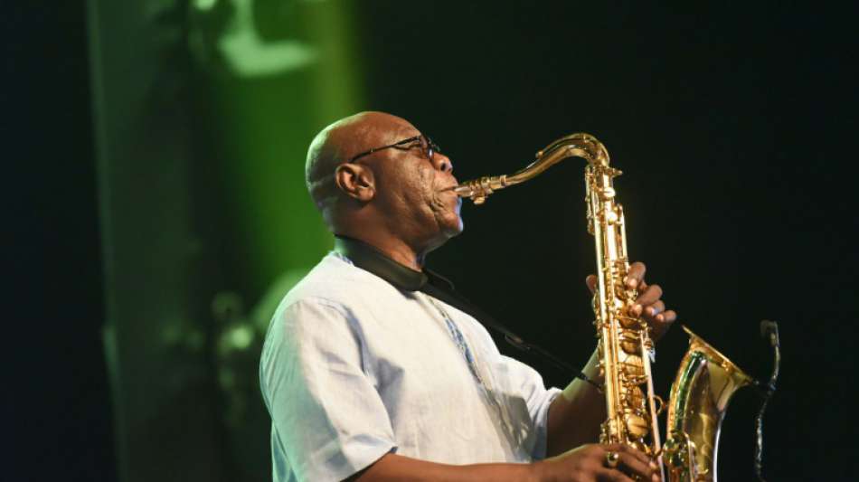 Afro-Jazz-Star Manu Dibango an Folgen des Coronavirus gestorben