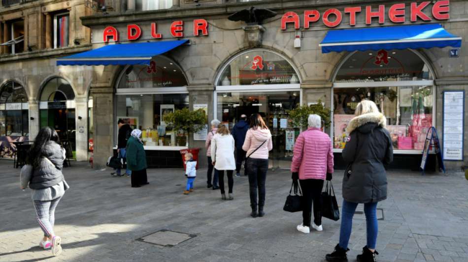 Unbekannter entsorgt 10.000 Euro in Tasche mit alten Medikamenten