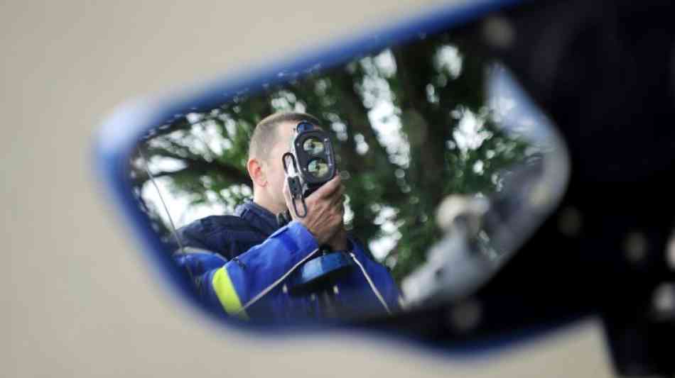 Modball: Polizei stoppt Raser mit 265 km/h bei "Rennen" in Frankreich