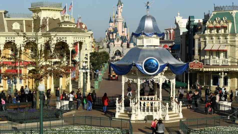 Panik unter Besuchern von Disneyland Paris wegen explosionsartigen Geräuschs