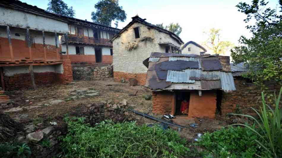 Wegen Menstruation in Schuppen verbannte Frau in Nepal gestorben