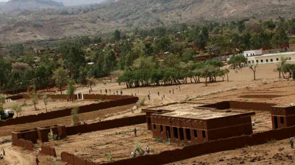 Rebellen in Darfur melden 20 Tote bei Erdrutsch in abgelegenem Dorf