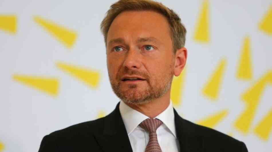 Christian Lindner kritisiert Berichte über sein vorsichtiges Essverhalten