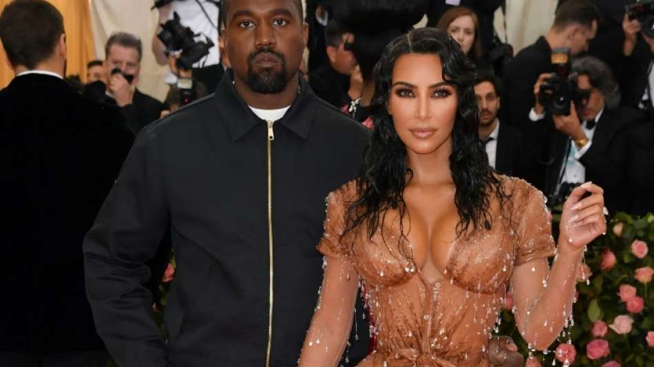 Kim Kardashian und Kanye West feiern Geburt ihres vierten Kindes