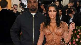 Kim Kardashian und Kanye West feiern Geburt ihres vierten Kindes