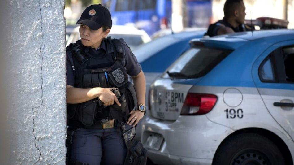 Großeinsatz gegen Banden in Armenvierteln von Rio de Janeiro