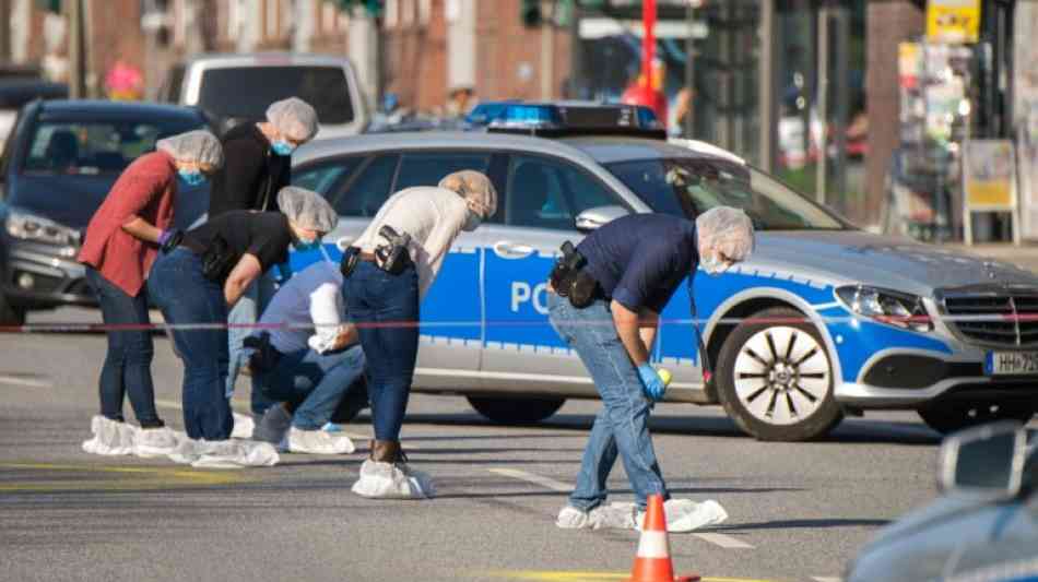 Mann in Hamburg nach Bedrohung mit Messer von Polizist angeschossen