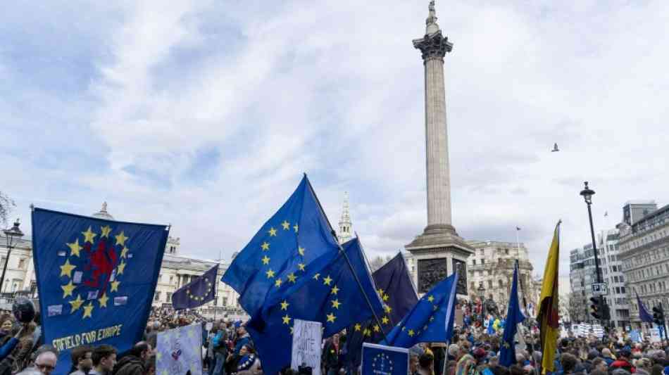 Hunderttausende Briten demonstrieren für zweites Brexit-Referendum