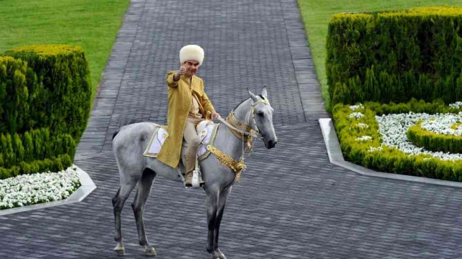 Turkmenischer Präsident beglückt Bürger mit selbst geschriebenem Weihnachtslied