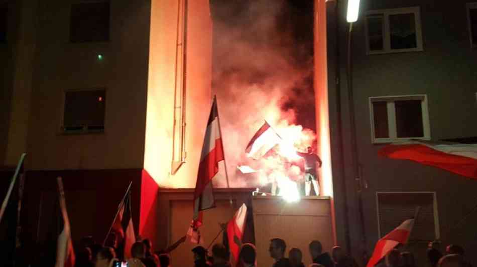 Haftbefehle gegen 467 Rechtsextremisten können nicht vollstreckt werden