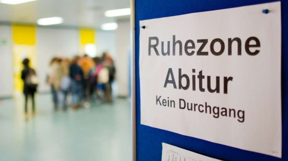 Bildungsgewerkschaft fordert nach Schülerprotesten Überprüfung des Mathe-Abiturs