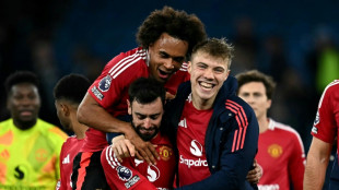 Man Utd deepen Guardiola's pain, Chelsea gain on Liverpool