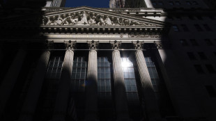 Wall Street apre contrastata, Dj -0,23%, Nasdaq +0,38%