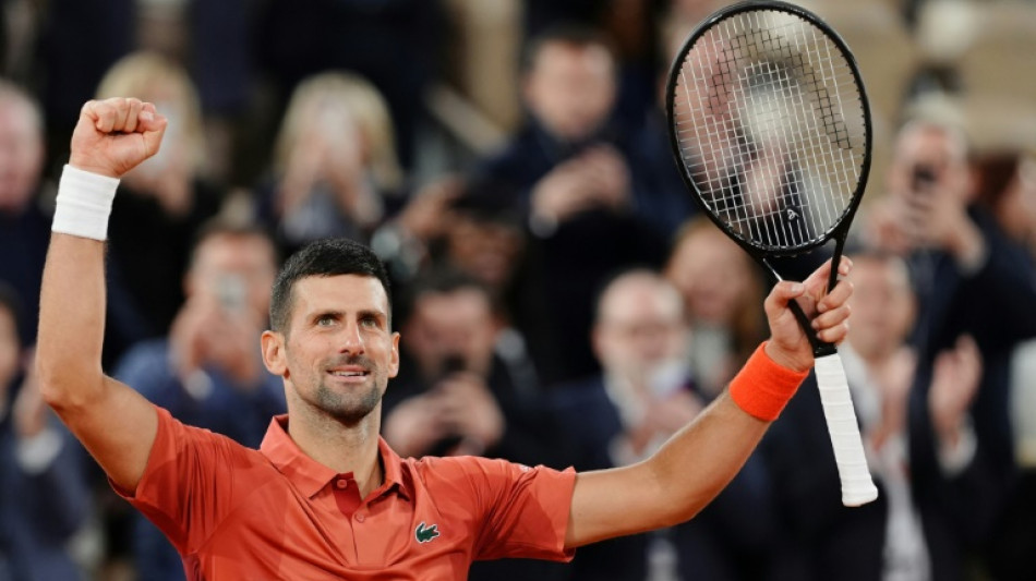 Roland-Garros: Djokovic se qualifie tranquillement pour le 3e tour