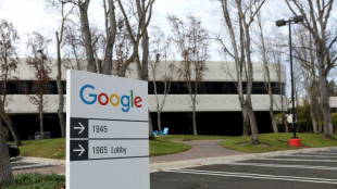 Alphabet supera expectativas y casi duplica sus ganancias