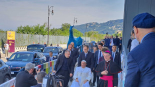 Il Papa, democrazia non è in buona salute, tentati da populismi