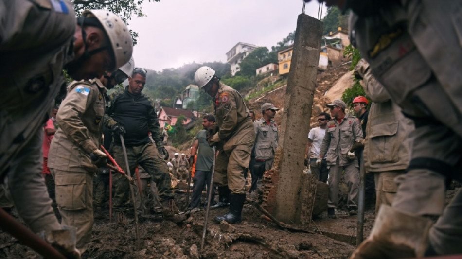 Brésil: le bilan des pluies à Petropolis monte à 152 morts