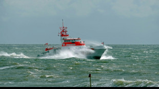 Fischer stürzt vor Borkum in Nordsee: Suche in der Nacht ergebnislos eingestellt