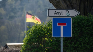 Karlsruhe entscheidet über Leistungskürzung für Asylbewerber in Sammelunterkünften
