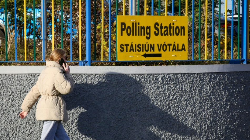  Boca de urna indica resultado apertado nas eleições irlandesas 