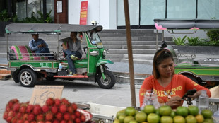 Thailand will Wirtschaft mit Konsumschecks ankurbeln - 255 Euro für fast jeden 