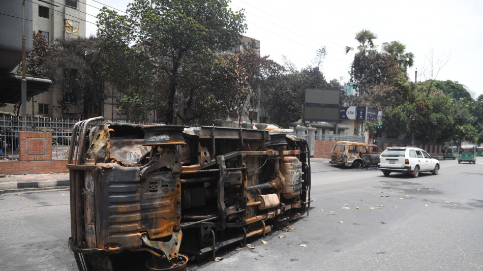 Bangladesh, oltre 500 arrestati a Dacca, 163 i morti